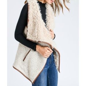 Love Tree Faux Fur Shearling Vest Small